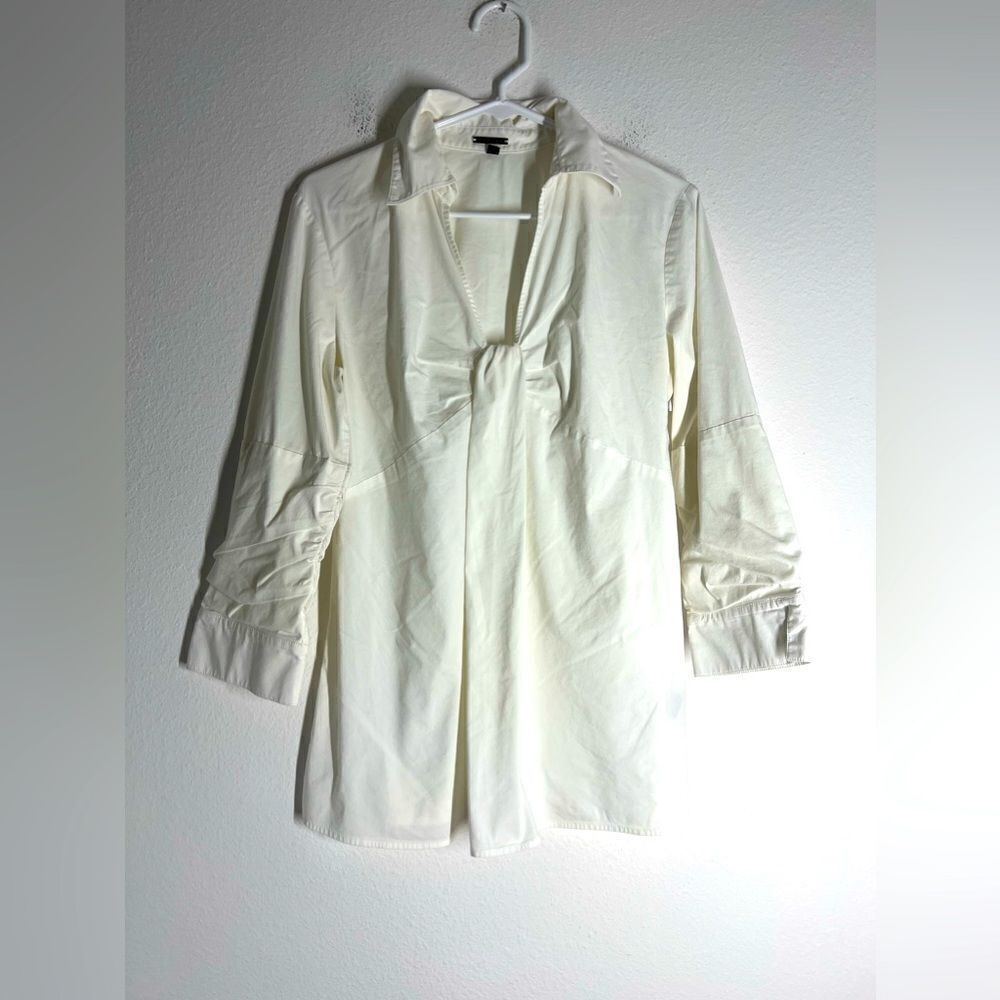 Adrienne Vittadini White Criss Crosse Blouse Size M